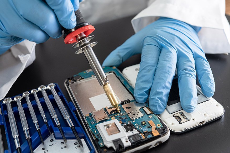 Electronics & Communication in Smartphone Chiplevel Engineering